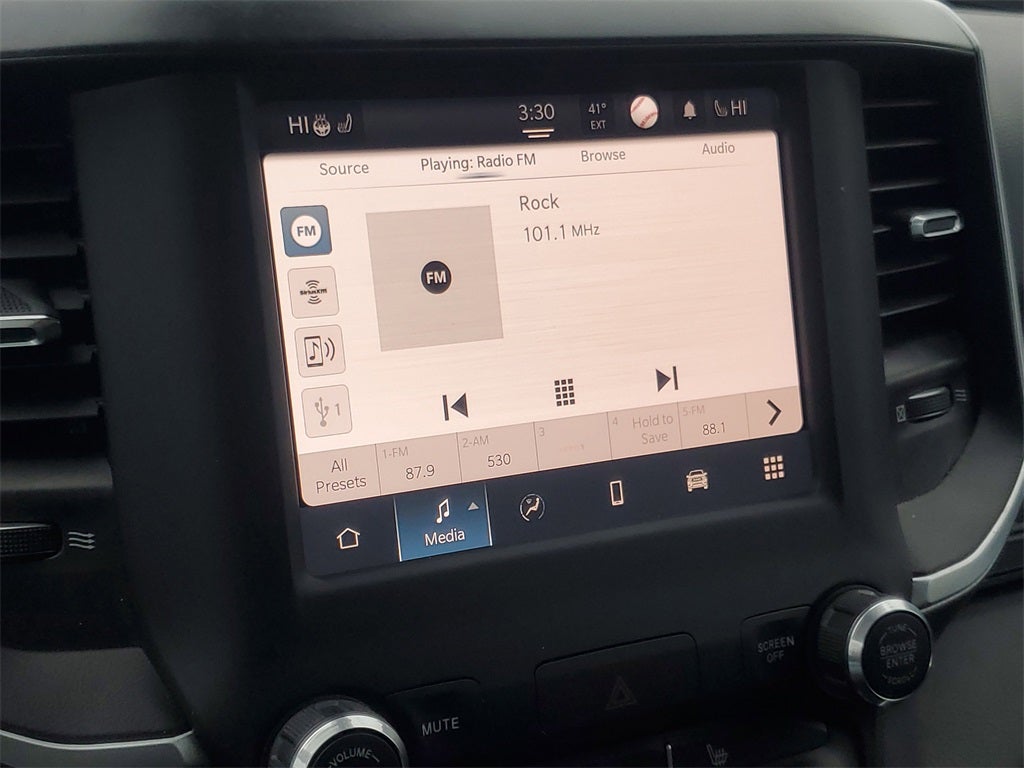 2022 RAM 1500 Big Horn Crew Cab 4x4 6'4' Box