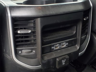 2022 RAM 1500 Big Horn Crew Cab 4x4 6'4' Box