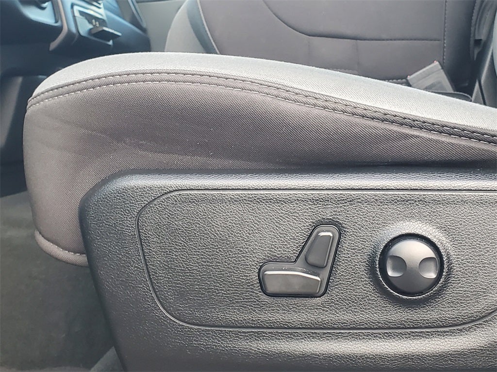 2022 RAM 1500 Big Horn Quad Cab 4x4 6'4' Box