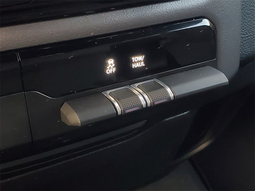 2022 RAM 1500 Big Horn Quad Cab 4x4 6'4' Box