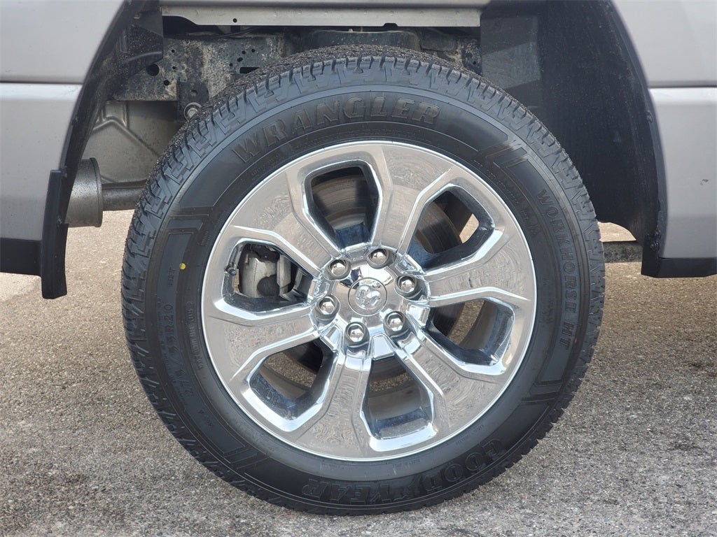 2022 RAM 1500 Big Horn Quad Cab 4x4 6'4' Box