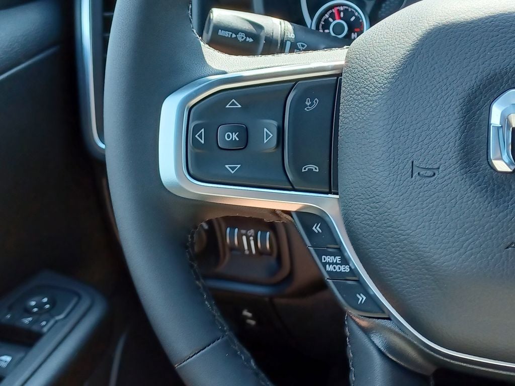 2027 RAM 1500 Big Horn/Lone Star