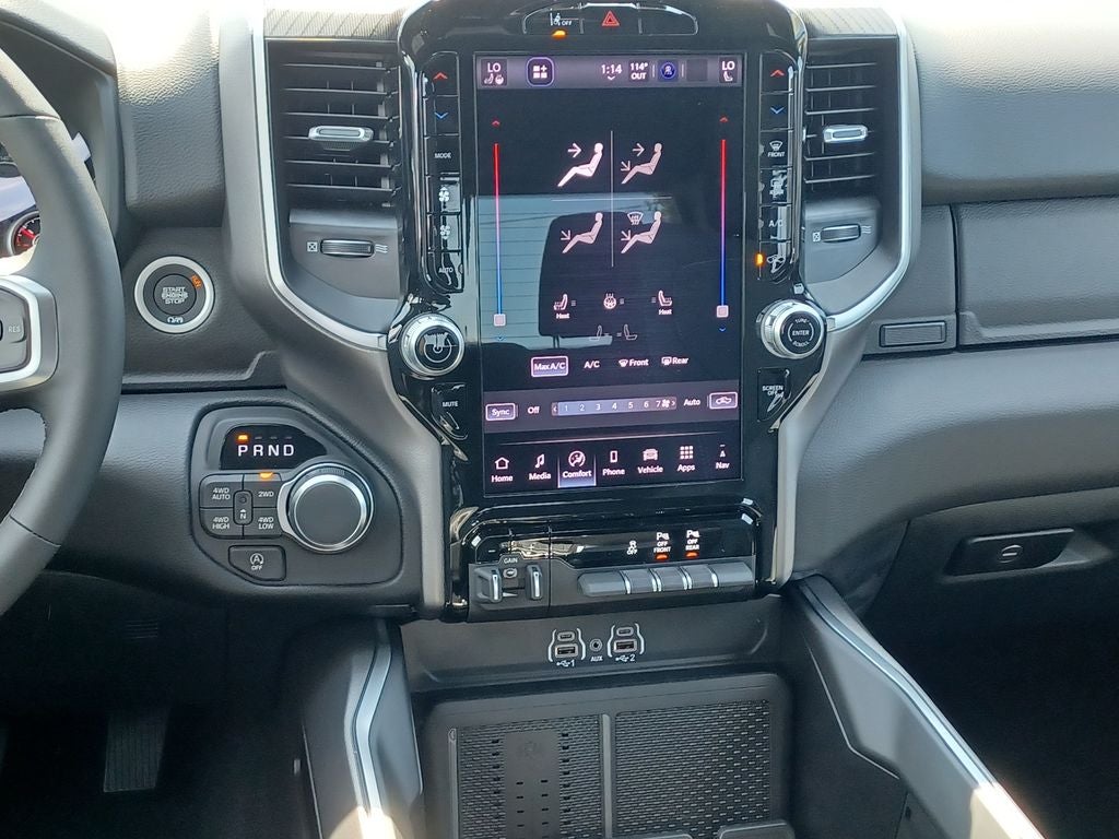 2027 RAM 1500 Big Horn/Lone Star