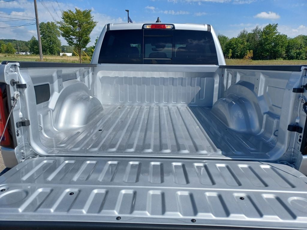 2027 RAM 1500 Big Horn/Lone Star