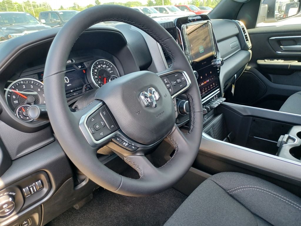 2027 RAM 1500 Big Horn/Lone Star