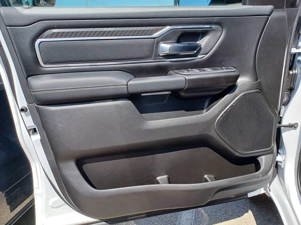 2027 RAM 1500 Big Horn/Lone Star