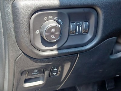 2027 RAM 1500 Big Horn/Lone Star