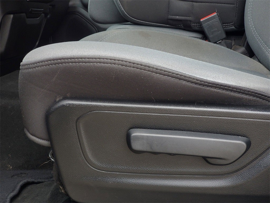 2021 RAM 1500 Big Horn Crew Cab 4x4 5'7' Box