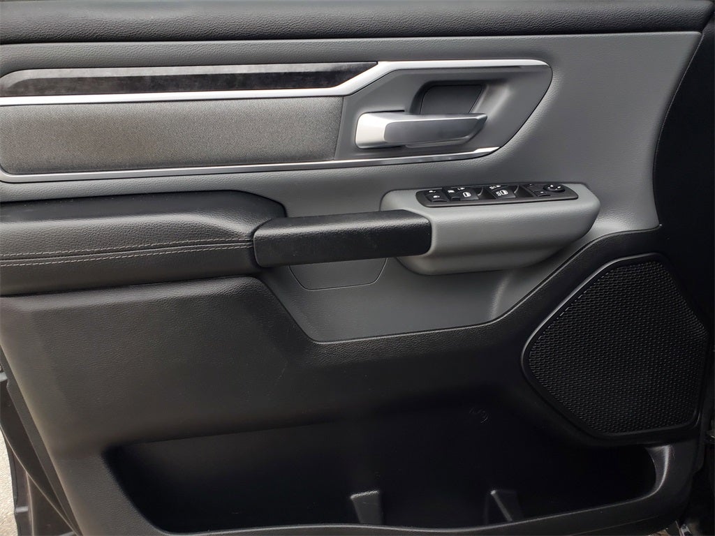 2021 RAM 1500 Big Horn Crew Cab 4x4 5'7' Box