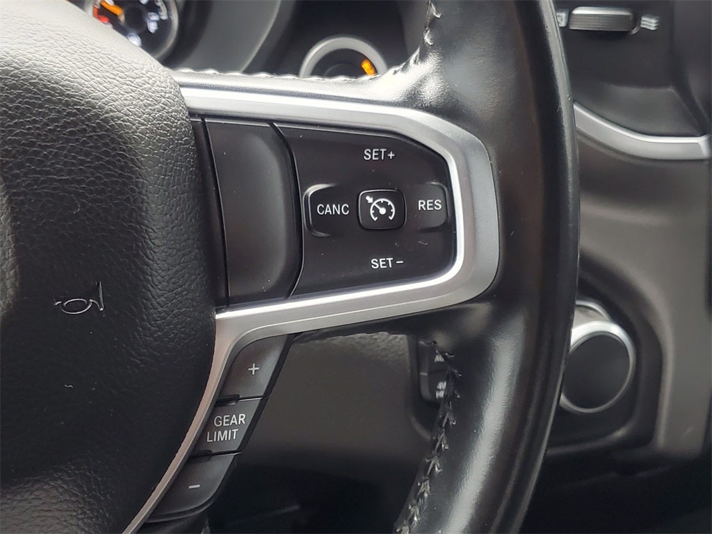 2021 RAM 1500 Big Horn Crew Cab 4x4 5'7' Box