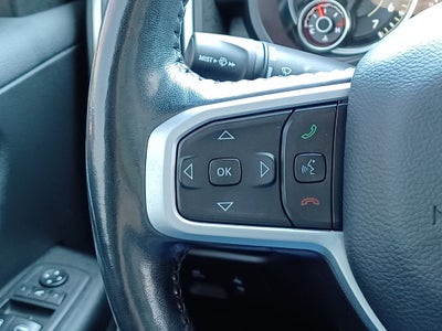 2020 RAM 1500 Big Horn Crew Cab 4x4 5'7' Box