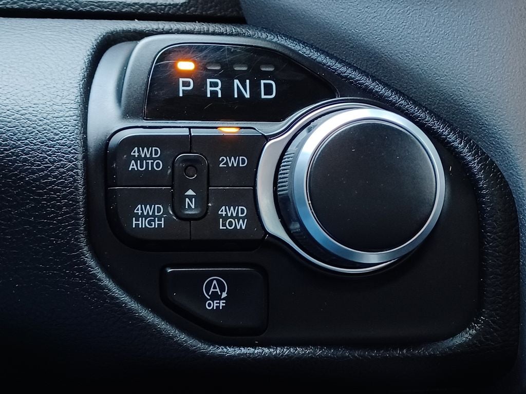 2020 RAM 1500 Big Horn Crew Cab 4x4 5'7' Box