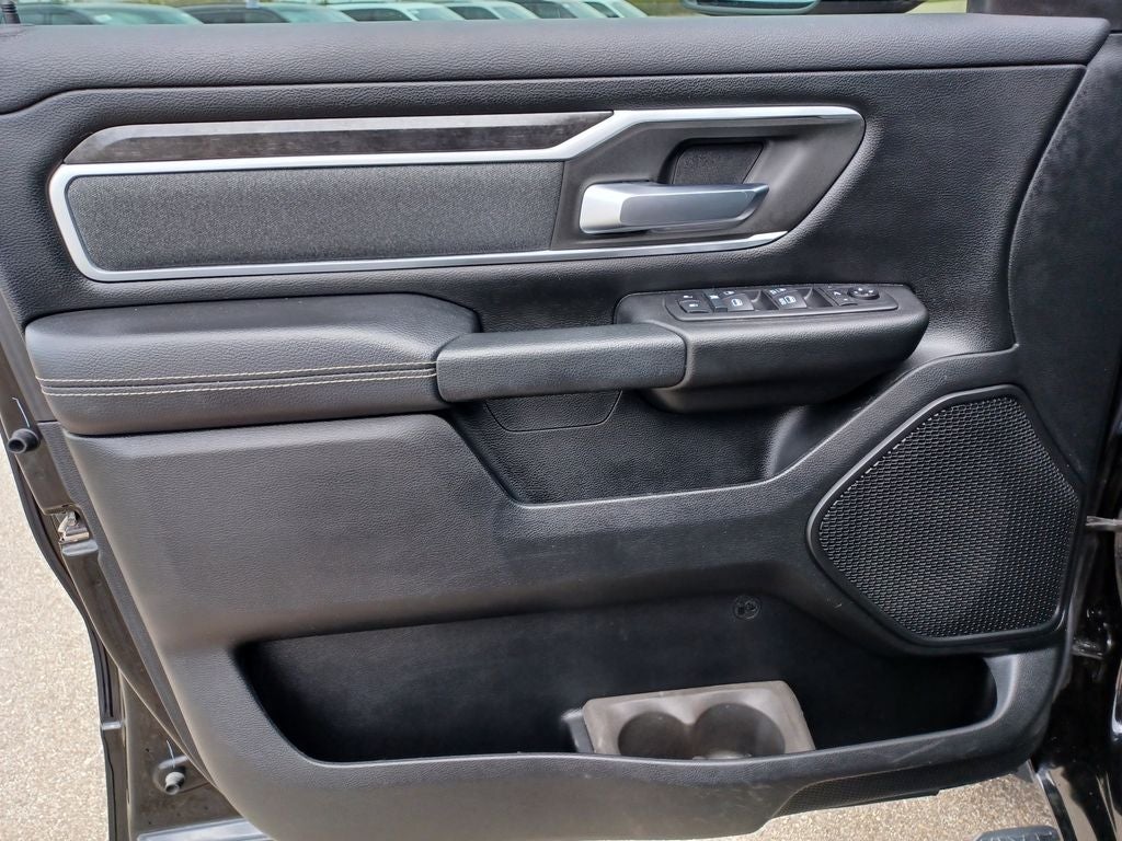 2020 RAM 1500 Big Horn Crew Cab 4x4 5'7' Box