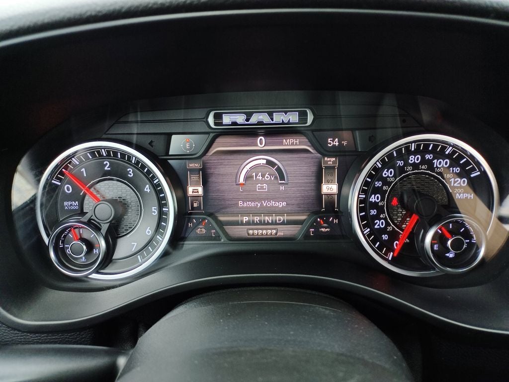 2020 RAM 1500 Big Horn Crew Cab 4x4 5'7' Box