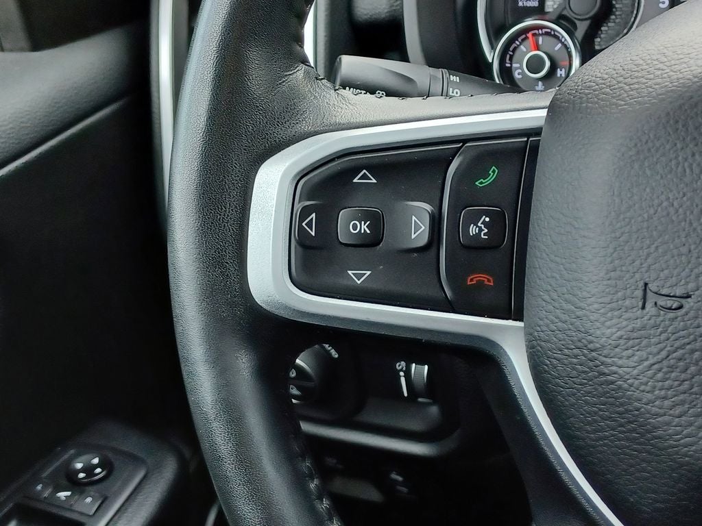 2020 RAM 1500 Big Horn Crew Cab 4x4 5'7' Box