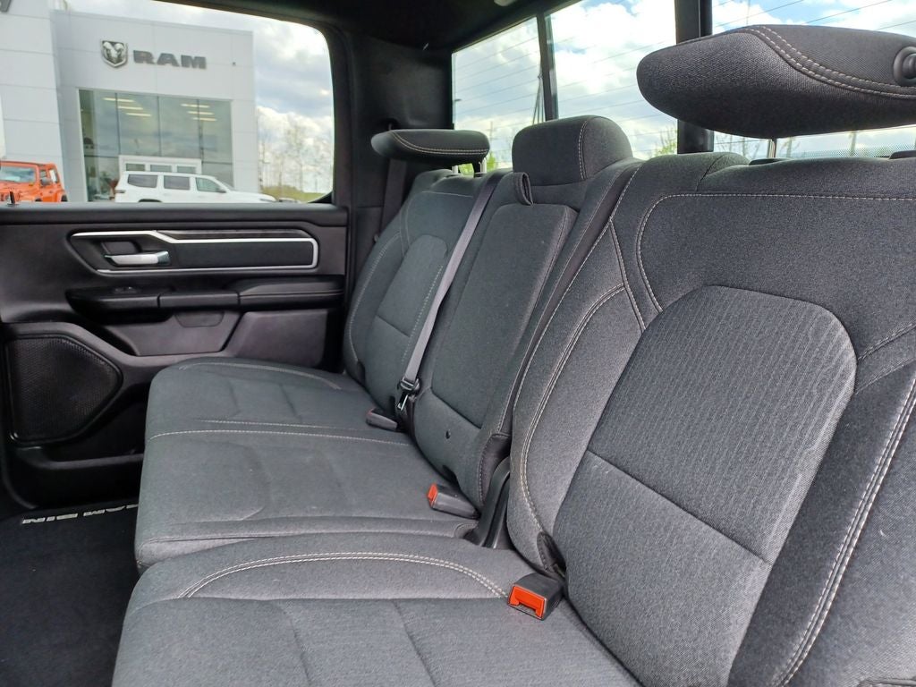 2020 RAM 1500 Big Horn Crew Cab 4x4 5'7' Box