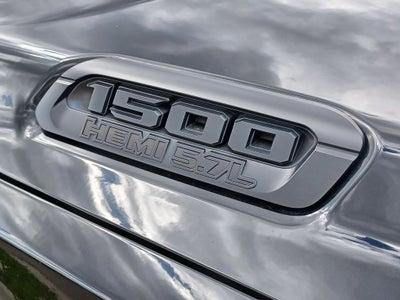 2020 RAM 1500 Big Horn Crew Cab 4x4 5'7' Box