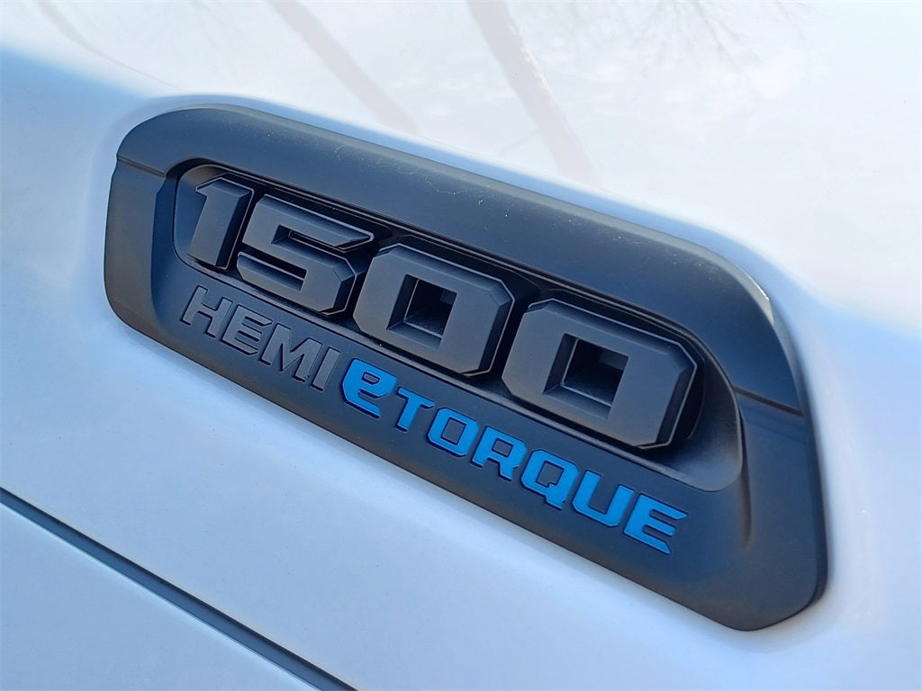 2021 RAM 1500 Big Horn Crew Cab 4x4 5'7' Box