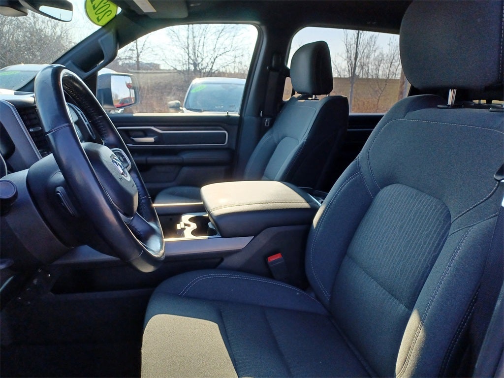 2021 RAM 1500 Big Horn Crew Cab 4x4 5'7' Box