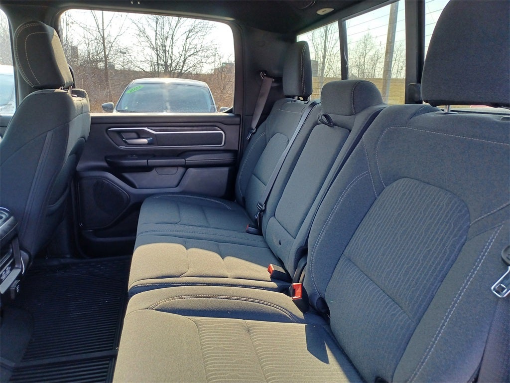 2021 RAM 1500 Big Horn Crew Cab 4x4 5'7' Box