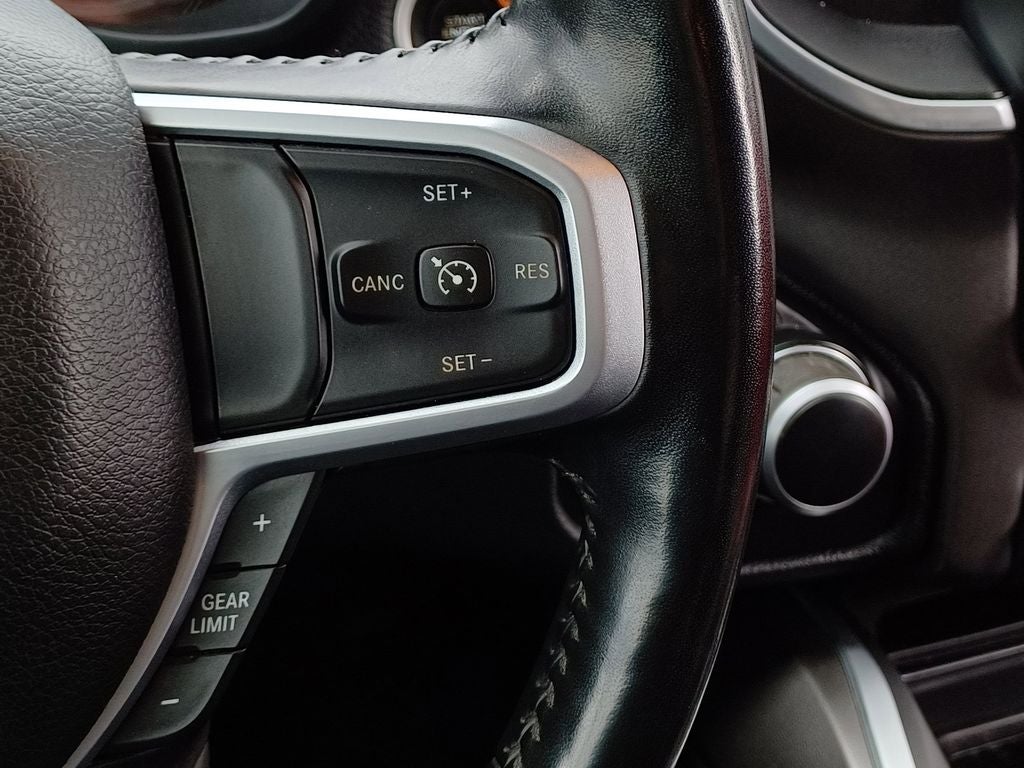 2021 RAM 1500 Big Horn Crew Cab 4x4 5'7' Box