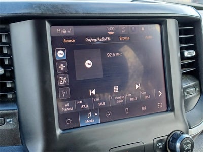 2022 RAM 1500 Big Horn Crew Cab 4x4 5'7' Box