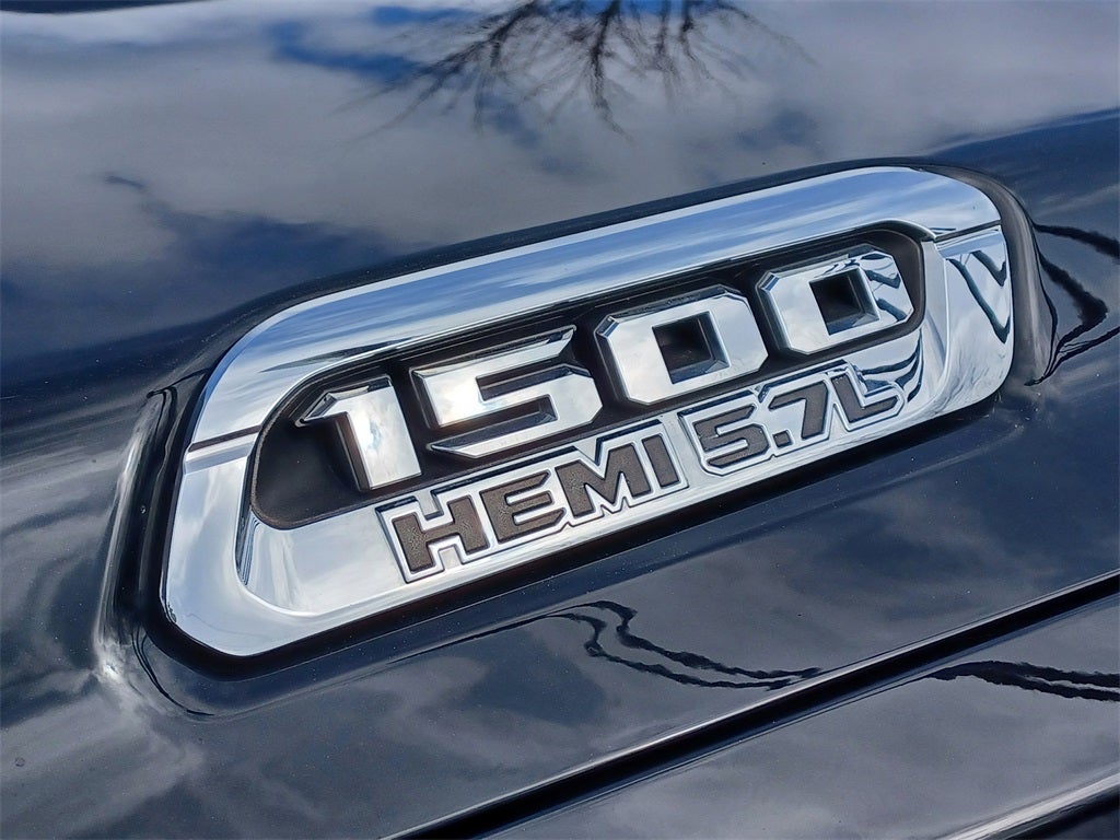 2022 RAM 1500 Big Horn Crew Cab 4x4 5'7' Box