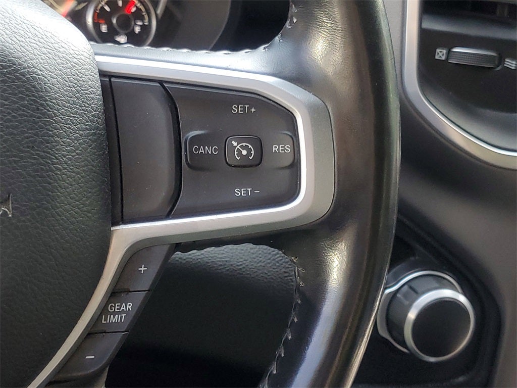 2022 RAM 1500 Big Horn Crew Cab 4x4 5'7' Box