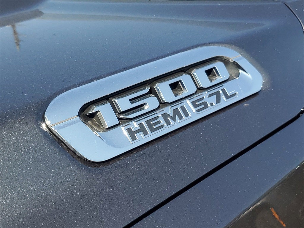 2022 RAM 1500 Big Horn Crew Cab 4x4 5'7' Box