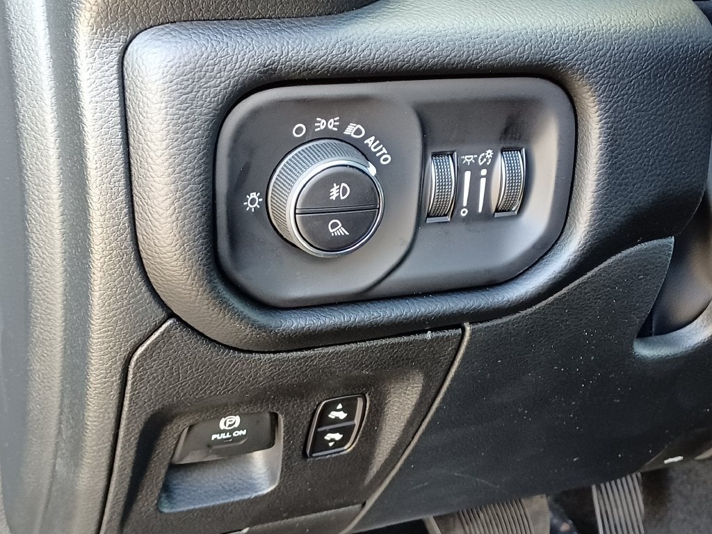 2027 RAM Ram 1500 Big Horn/Lone Star