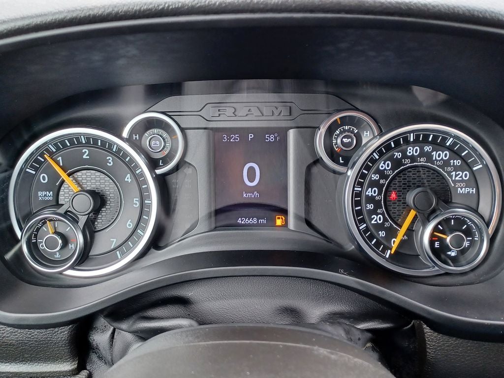 2022 RAM 1500 Big Horn Crew Cab 4x4 5'7' Box