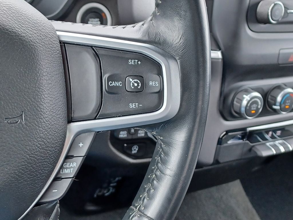 2022 RAM 1500 Big Horn Crew Cab 4x4 5'7' Box