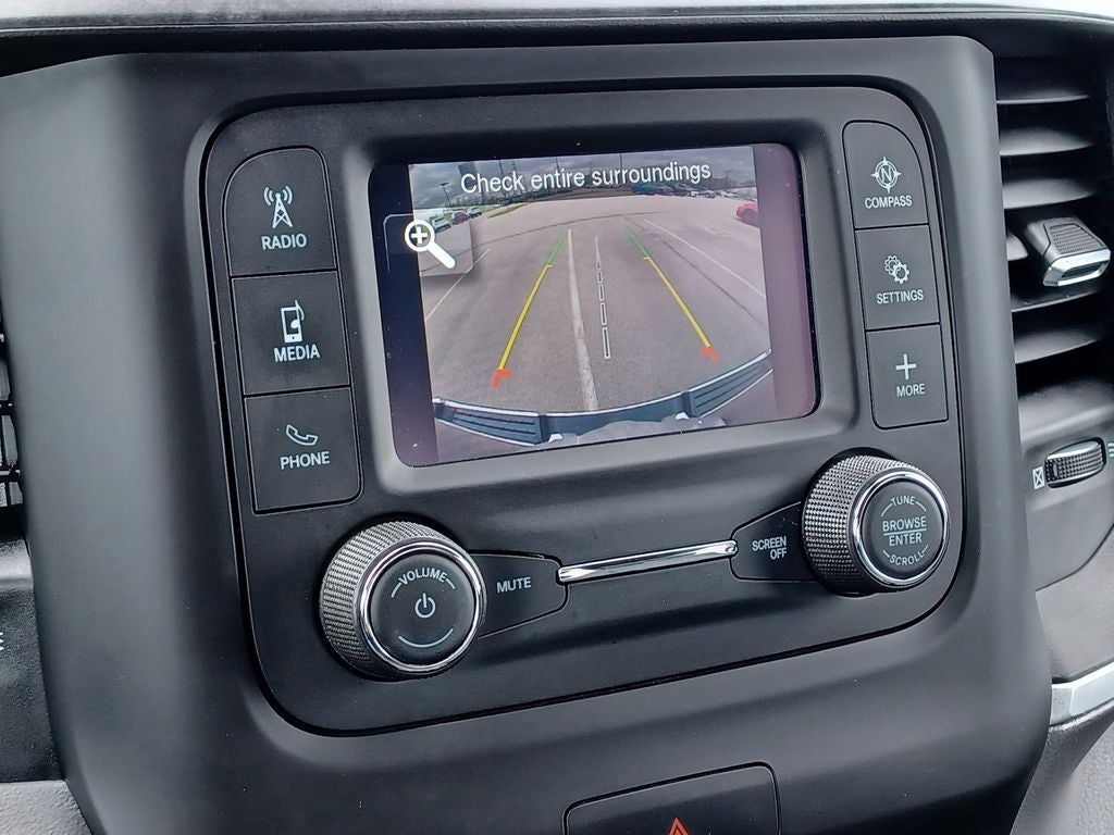 2022 RAM 1500 Big Horn Crew Cab 4x4 5'7' Box