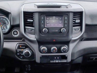 2022 RAM 1500 Big Horn Crew Cab 4x4 5'7' Box