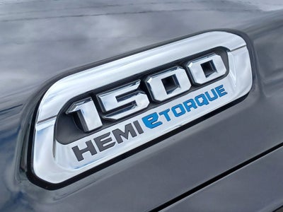 2022 RAM 1500 Big Horn Crew Cab 4x4 5'7' Box