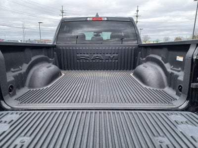 2022 RAM 1500 Big Horn Crew Cab 4x4 5'7' Box