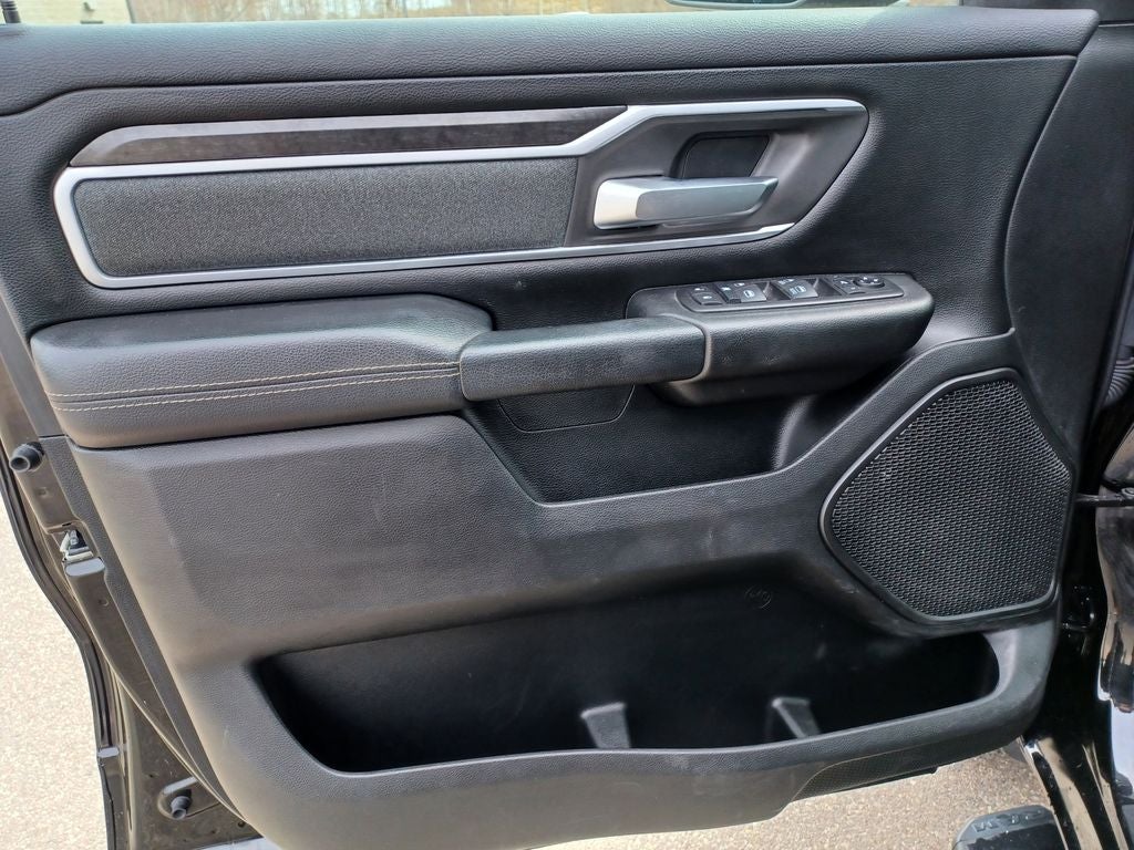 2020 RAM 1500 Big Horn Crew Cab 4x4 5'7' Box