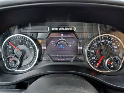 2020 RAM 1500 Big Horn Crew Cab 4x4 5'7' Box