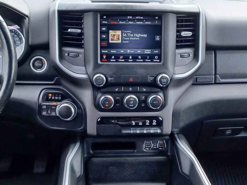 2020 RAM 1500 Big Horn Crew Cab 4x4 5'7' Box