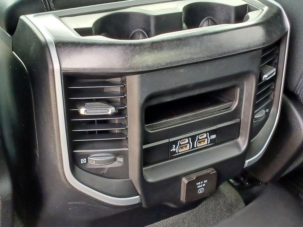 2020 RAM 1500 Big Horn Crew Cab 4x4 5'7' Box