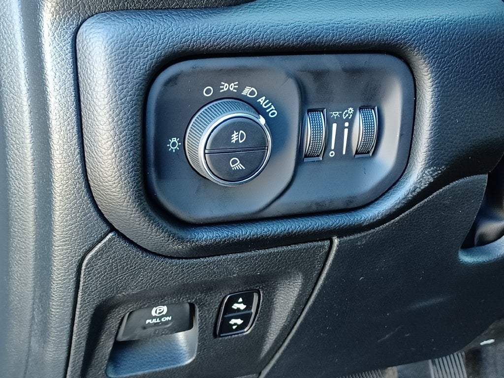 2027 RAM Ram 1500 Big Horn/Lone Star
