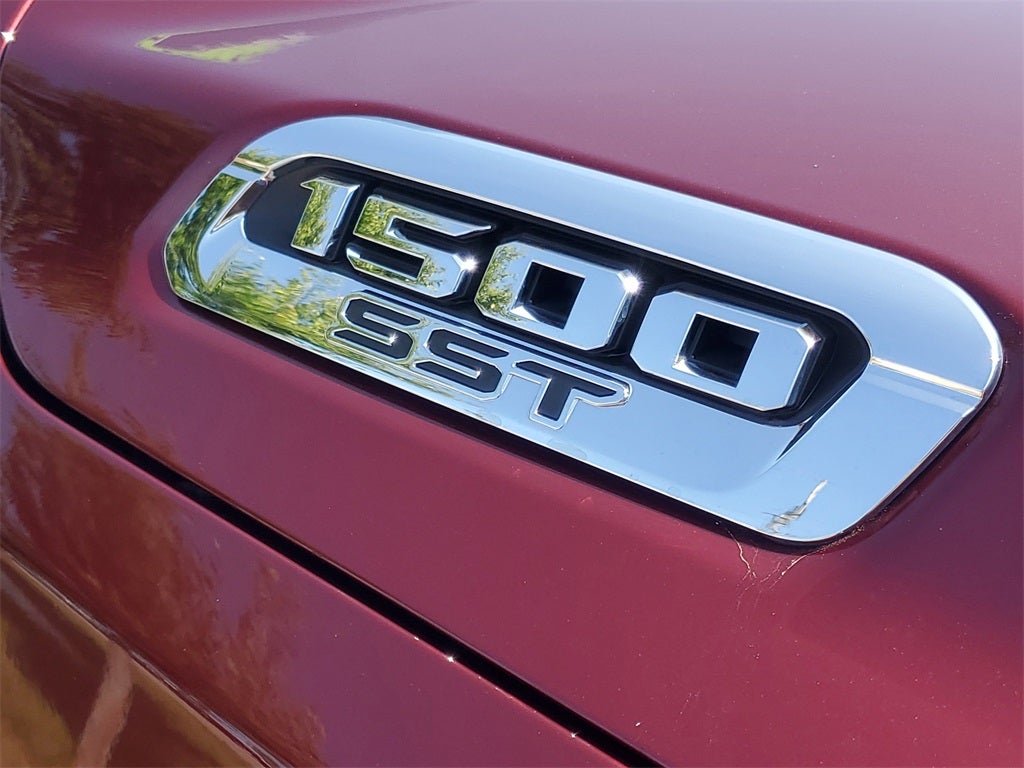 2025 RAM 1500 Laramie Crew Cab 4x4 5'7' Box