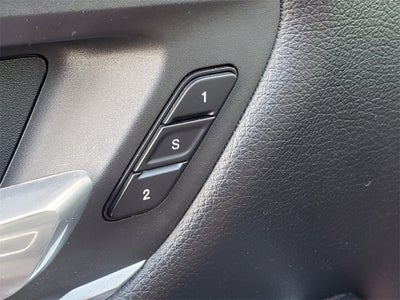 2020 RAM 1500 Laramie Crew Cab 4x4 5'7' Box