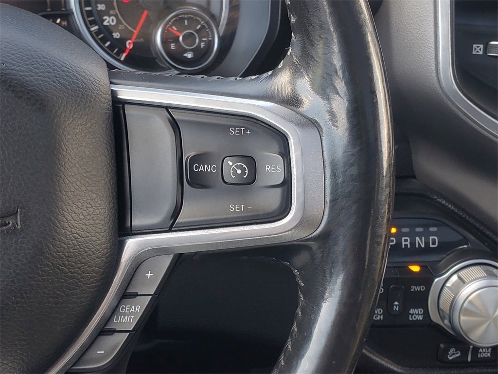 2020 RAM 1500 Laramie Crew Cab 4x4 5'7' Box