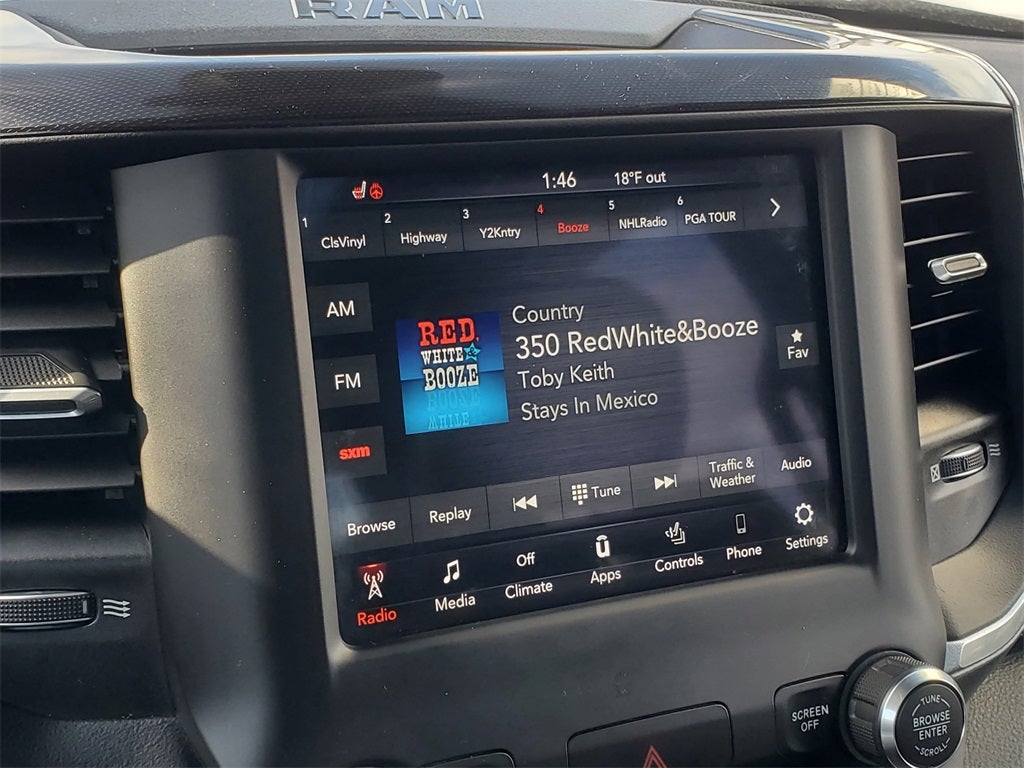 2020 RAM 1500 Laramie Crew Cab 4x4 5'7' Box