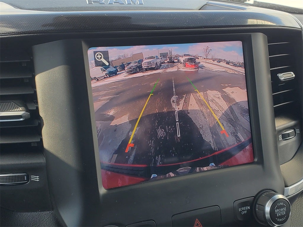 2020 RAM 1500 Laramie Crew Cab 4x4 5'7' Box