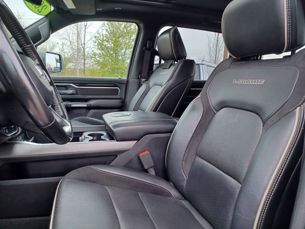 2021 RAM 1500 Laramie Crew Cab 4x4 5'7' Box