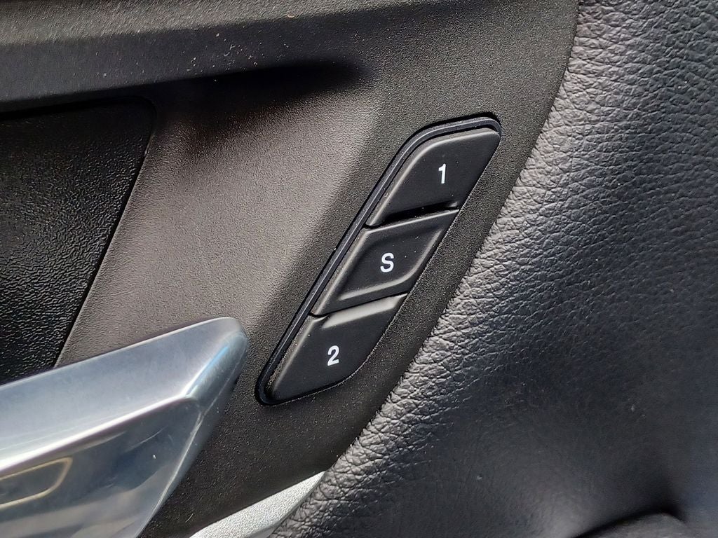 2021 RAM 1500 Laramie Crew Cab 4x4 5'7' Box