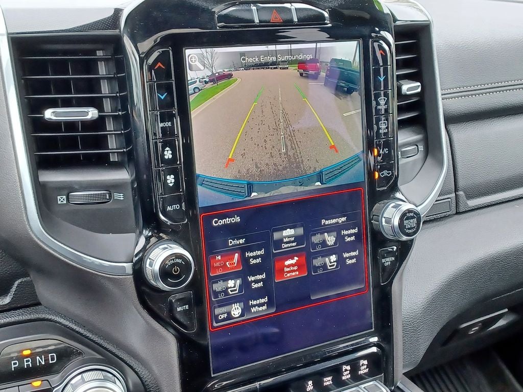 2021 RAM 1500 Laramie Crew Cab 4x4 5'7' Box