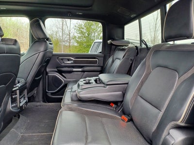 2021 RAM 1500 Laramie Crew Cab 4x4 5'7' Box